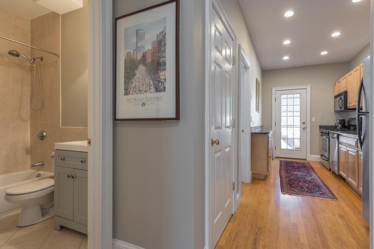 Sunny Convenient Home W/ Private Patio! Easy Walk To Everything! Boston Ngoại thất bức ảnh